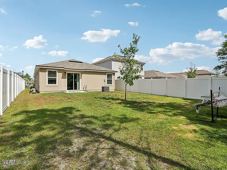 2287 Shady Breeze Ln — Photo 18