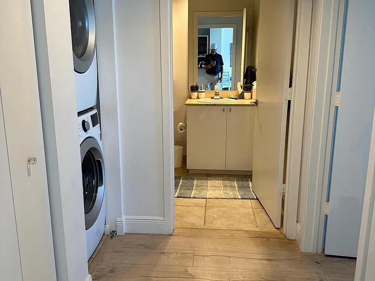 1551 N Flagler Dr #708 — Photo 12