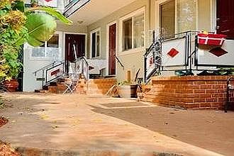 2nd image of 3843 Howe St APT 2