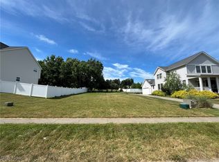 487 S Marigold Ln, Kent, OH 44240