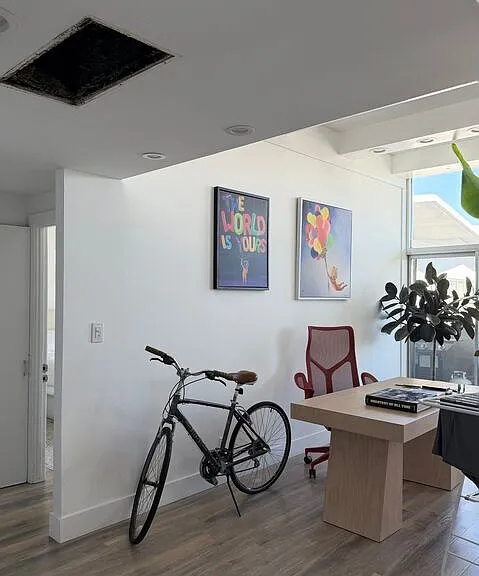 1155 N La Cienega Blvd #3 — Photo 8