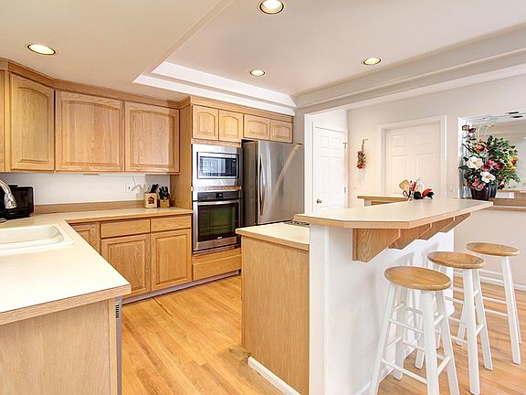 5th image of 14810 137th Ln NE