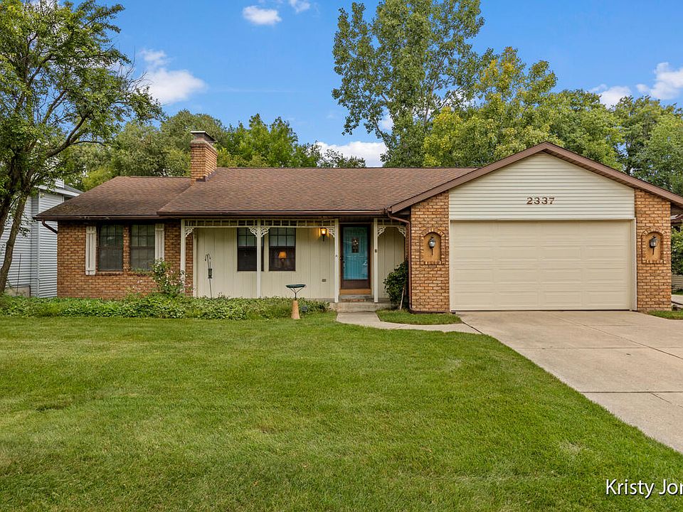 1st image of 2337 Jamestown Dr SE