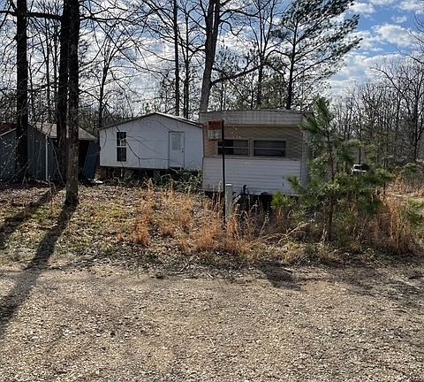 3rd image of 183 Hill Top Rd