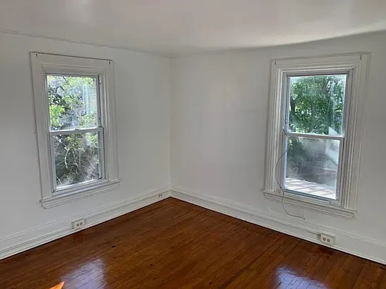 434 W Commerce St #1 — Photo 15