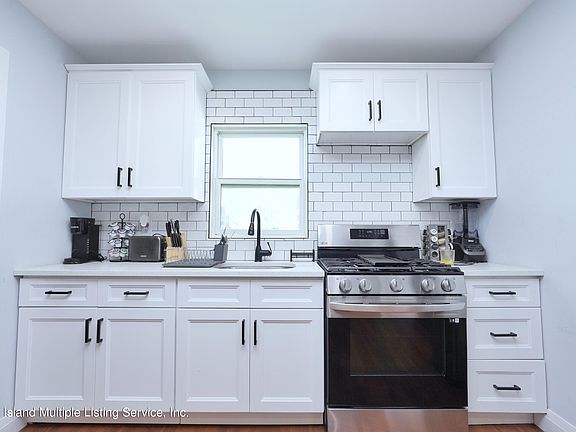 5th image of 354 Sleight Ave