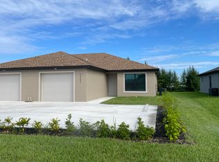 1421 Gleason Pkwy, Cape Coral, FL 33914