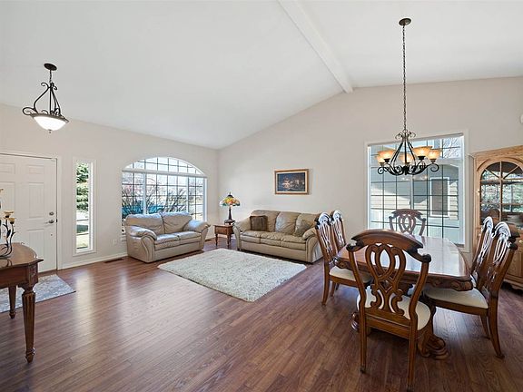 2nd image of 23106 E Settler Dr