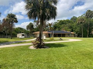 400 E Weatherbee Rd, Fort Pierce, FL 34982