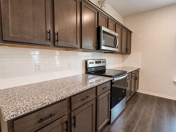 5th image of 3387 Everly Dr