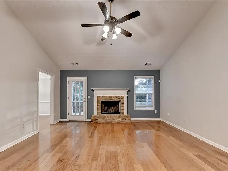 310 Andrew Ridge Dr — Photo 8