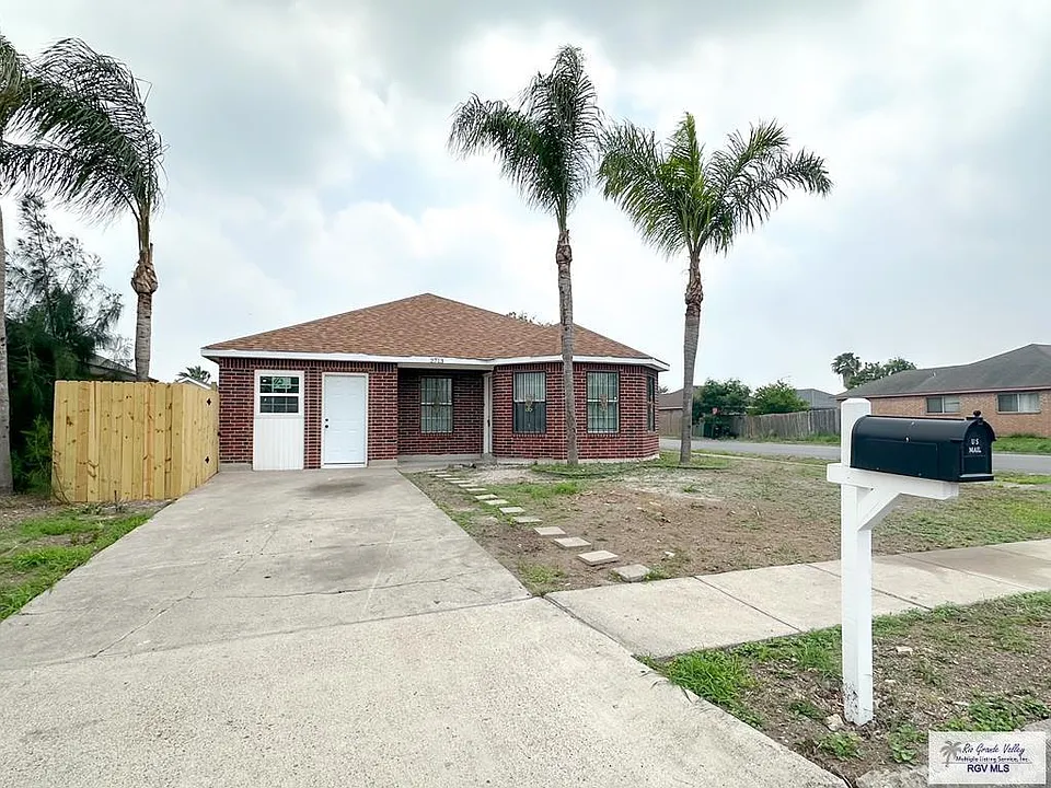 2713 Naples St