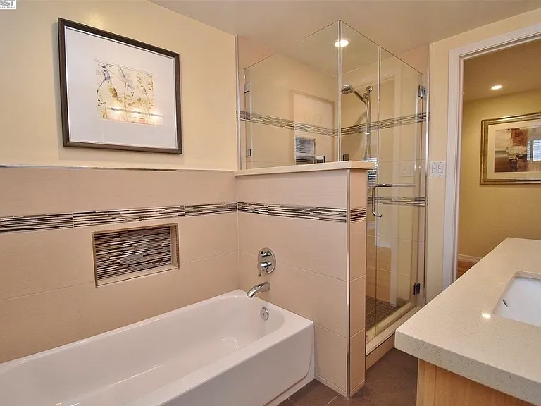25354 Rick Way — Photo 10