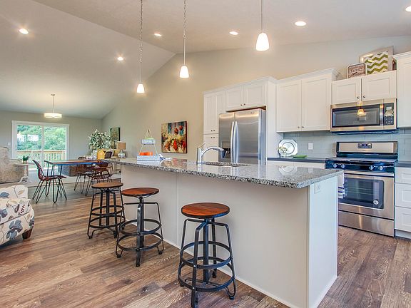 3rd image of 55 Veldside Dr #55
