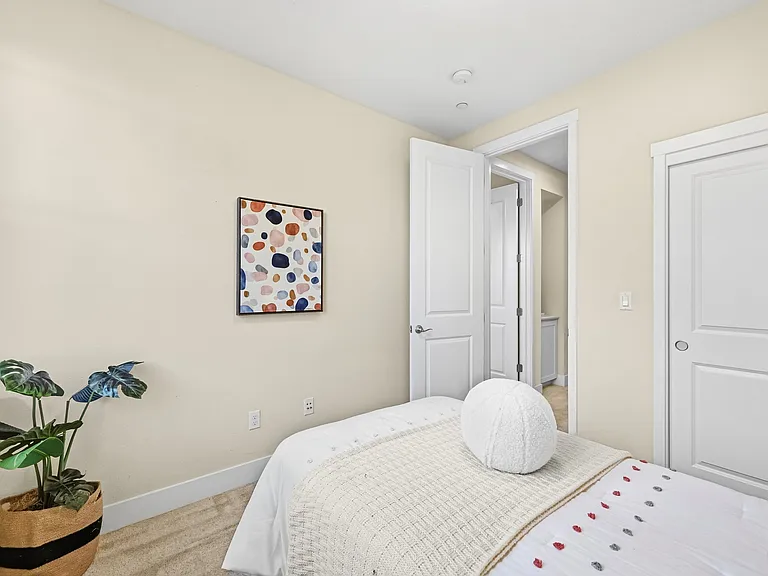 2065 San Luis Ave — Photo 26