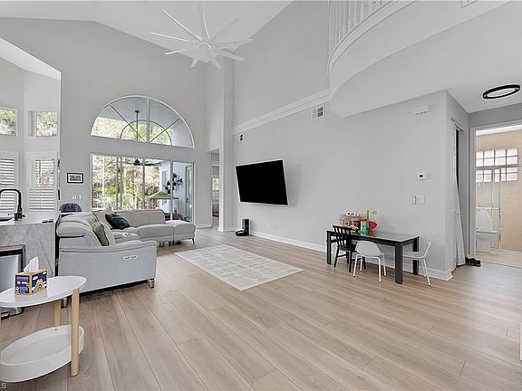 5th image of 2366 Butterfly Palm DR