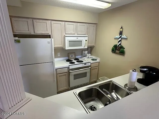 1 bed, 2.0 bath, $1,350 — Photo 4
