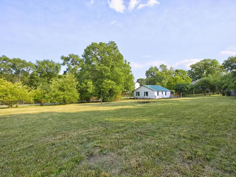 611 Holston Creek Church Rd — Photo 13
