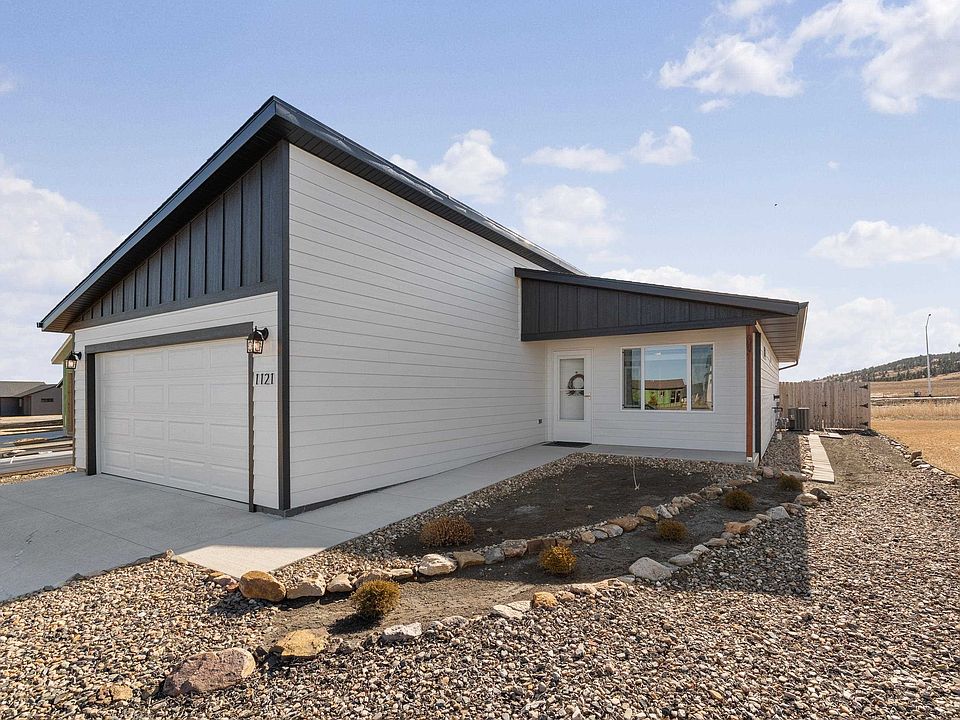 1st image of 1121 Cobalt Dr