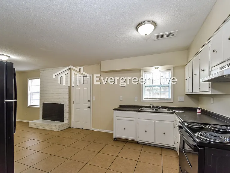 4998 Cedar View Rd — Photo 5