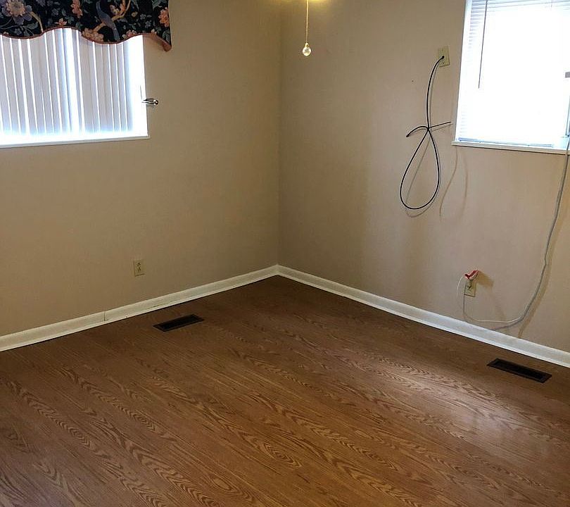 1st image of 331 Ryburn Ave APT 1