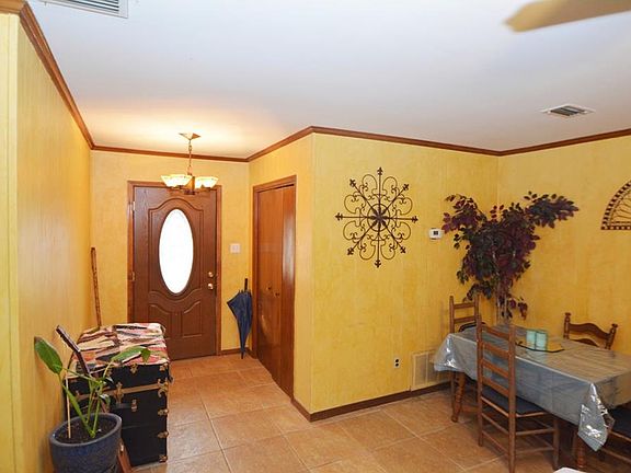 3rd image of 7851 Granato Dr S