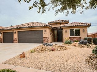 552 N La Ruta Dr, Washington, UT 84780