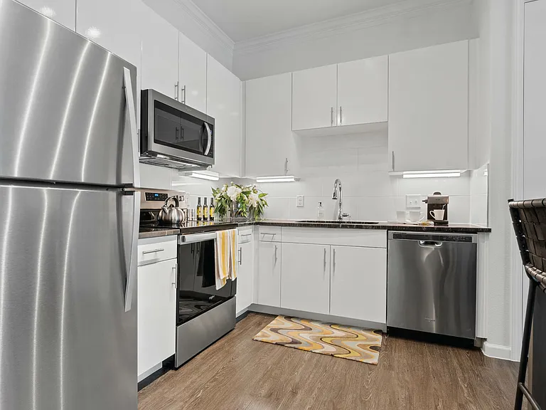 W3-LuxeMercerCrossing A1_Kitchen W3-LuxeMercerCrossing A1_Kitchen