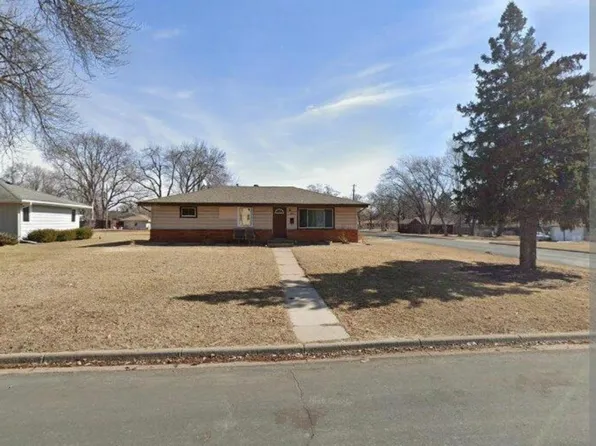 6800 Quail Ave N, Brooklyn Center, MN 55429