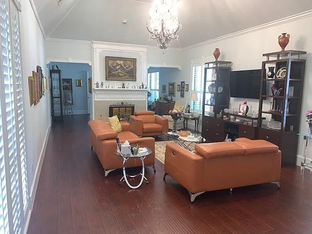 1st image of 9524 Briar Forest Dr