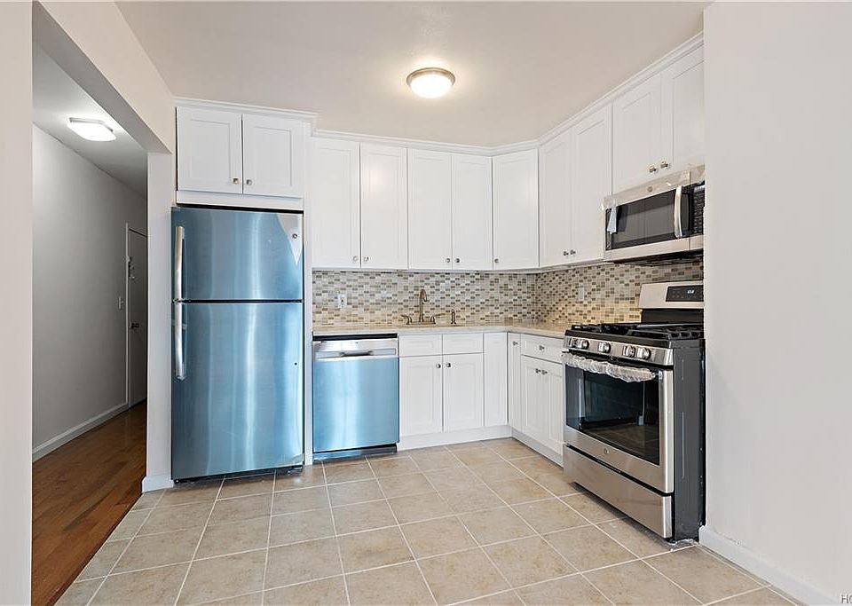 1st image of 930 E 220th St #1