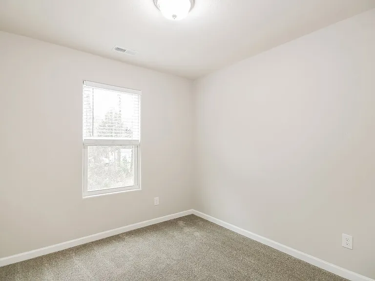 2132 Boulder Ct — Photo 13