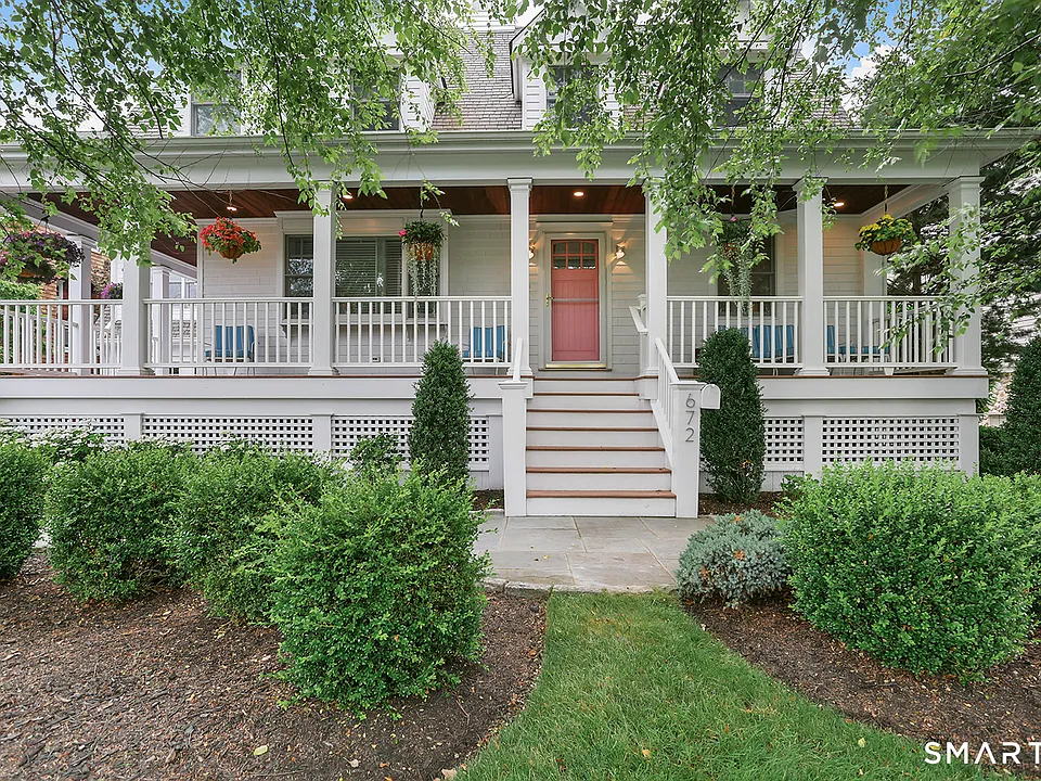 672 Rowland Rd