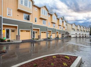 23000 NE 8th St UNIT F2, Sammamish, WA 98074