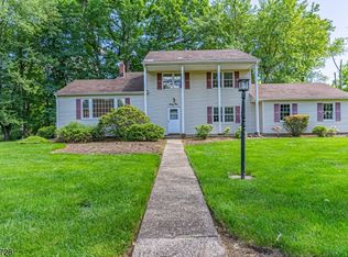 41 Normandy Dr, Parsippany, NJ 07054