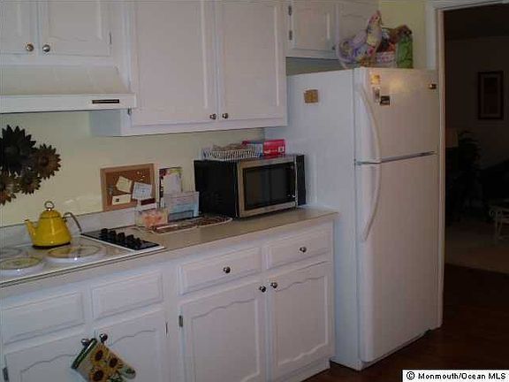 5th image of 1007A Aberdeen Dr