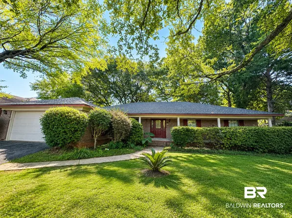 105 Dewitt Loop, Daphne, AL 36526