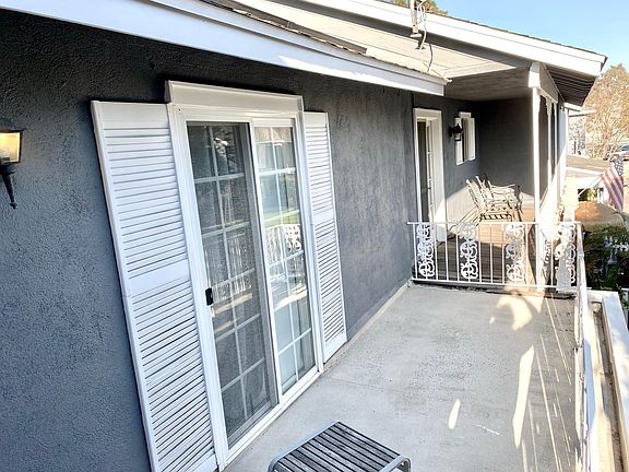 4th image of 117 Lexington Ln
