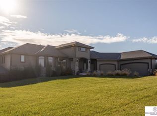 10009 S 163rd Ave, Omaha, NE 68136