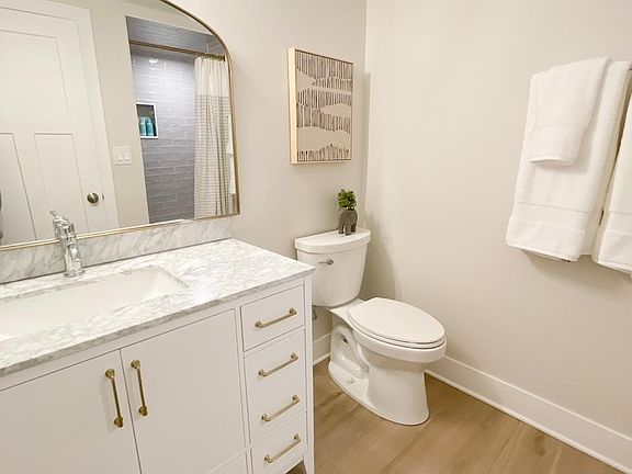 4th image of 1108 Florence Ave #1