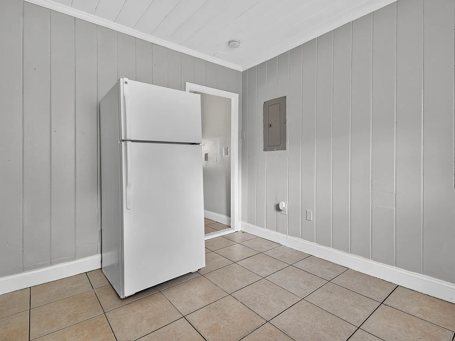 Studio, 1.0 bath, 450 sqft, $1,300 — Photo 4