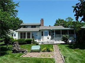 3rd image of 19 Dockside Dr