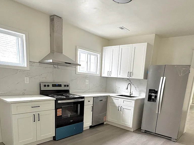 1769 E 31st St #2 — Photo 3