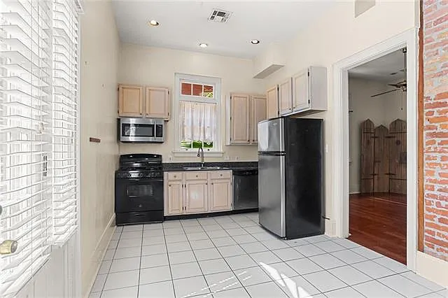 1234 Henriette Delille St — Photo 8