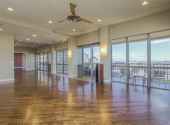 4th image of 600 E Admiral Blvd #1907-1908