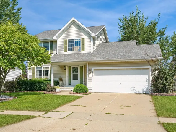 625 SE Redbud Ct, Waukee, IA 50263