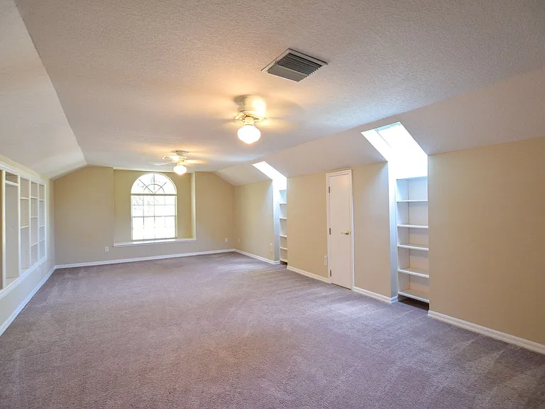 5313 Lake Bluff Ter — Photo 18