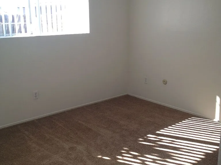 1512 Oakdale Ave — Photo 6