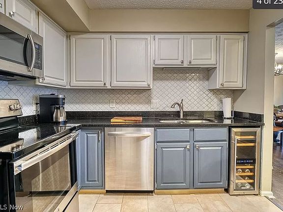 2nd image of 1328 Cedarwood Dr APT B2