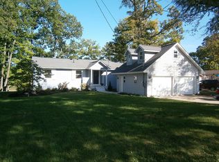 5332 N Lake Sanford Rd, Sanford, MI 48657